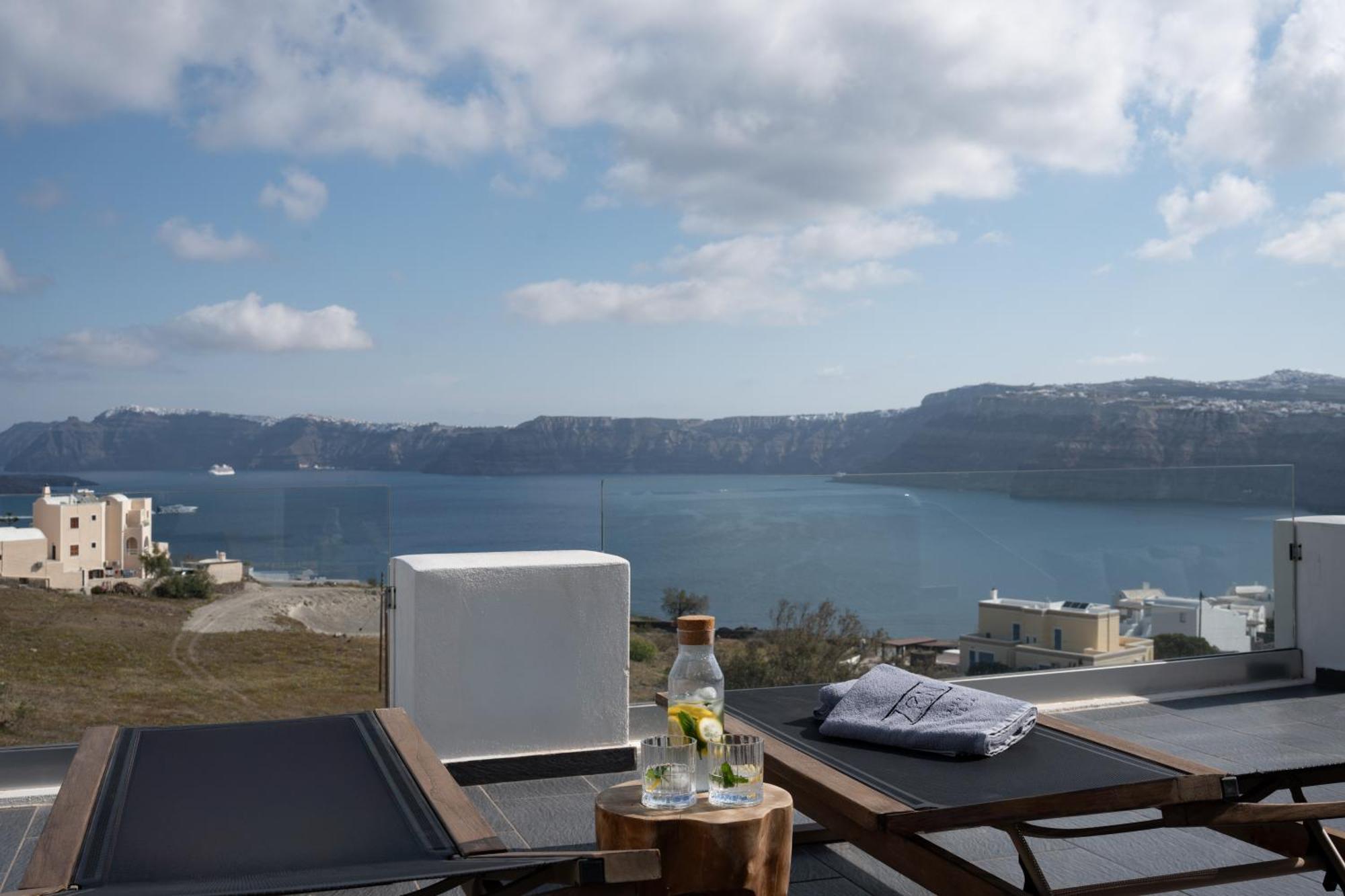 Zen Villas Akrotiri (Santorini)